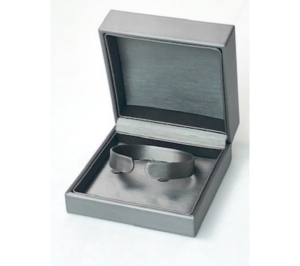 Bangle Box 3 5/8" x 3 5/8" x 1 5/8" H