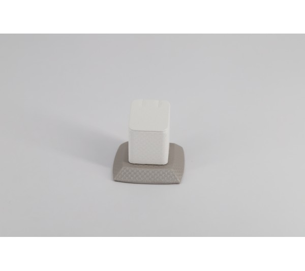 White Grey 1- Clip Tagless Short Ring 2 1/4" x 2 1/4" x 2 1/8" H