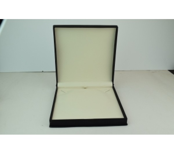 Wilson Collection Leatherette Necklace Box 7 1/2" x 7 1/2" x 1 7/8"